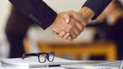 ¿Cómo fidelizar clientes como contador con la Ley 40 horas?