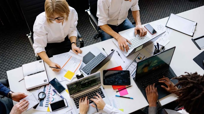 Cómo hacer un plan de trabajo: guía paso a paso para tu negocio