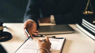 Cómo optimizar la emisión de contratos laborales en tu empresa