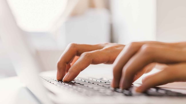 <span id="hs_cos_wrapper_name" class="hs_cos_wrapper hs_cos_wrapper_meta_field hs_cos_wrapper_type_text" style="" data-hs-cos-general-type="meta_field" data-hs-cos-type="text" >LMS: qué es, cómo funciona y cómo puede ayudar a tu negocio</span>